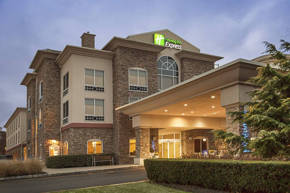 Holiday Inn express hotel.
